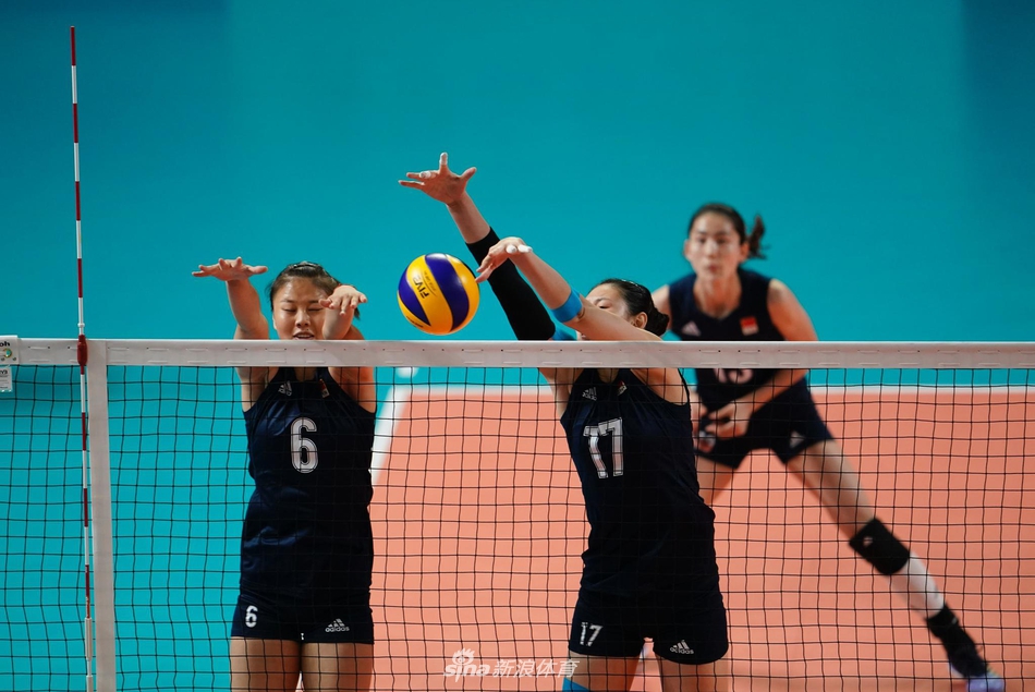 新浪体育直击中国女排完胜印度 小组头名出线