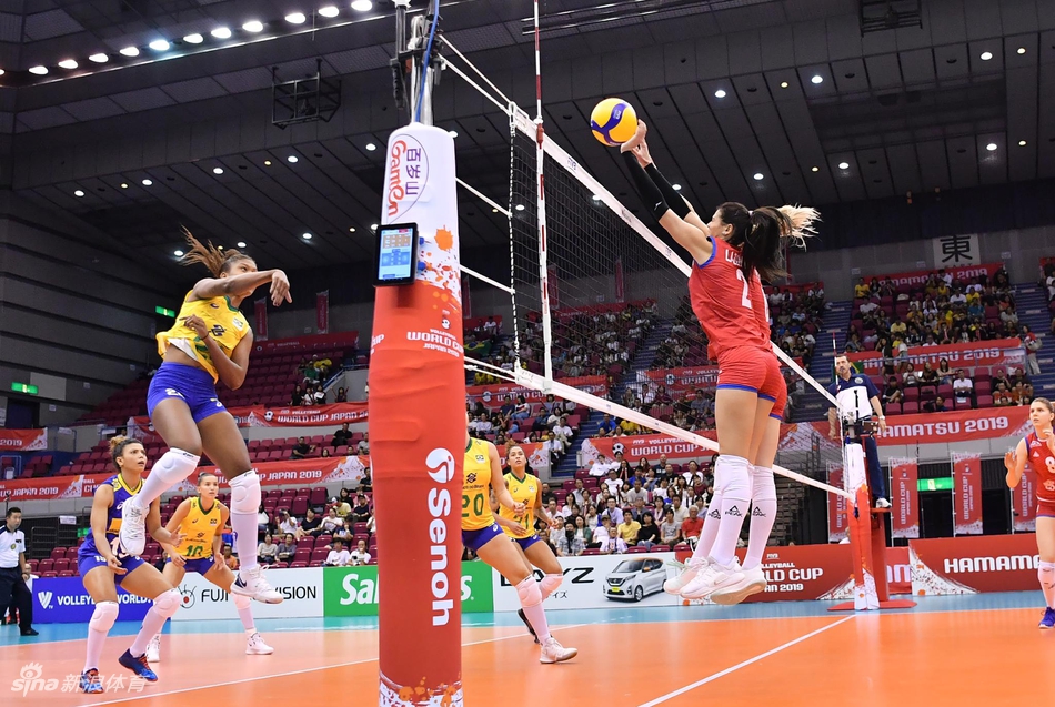 世界杯巴西女排3-2塞尔维亚