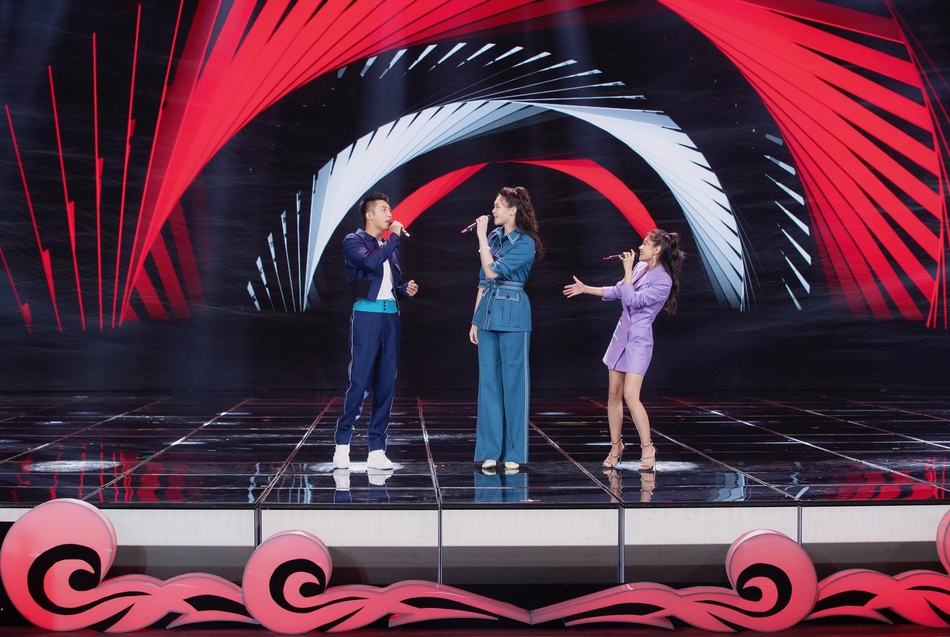 惠若琪搭档黄景瑜端午晚会献唱