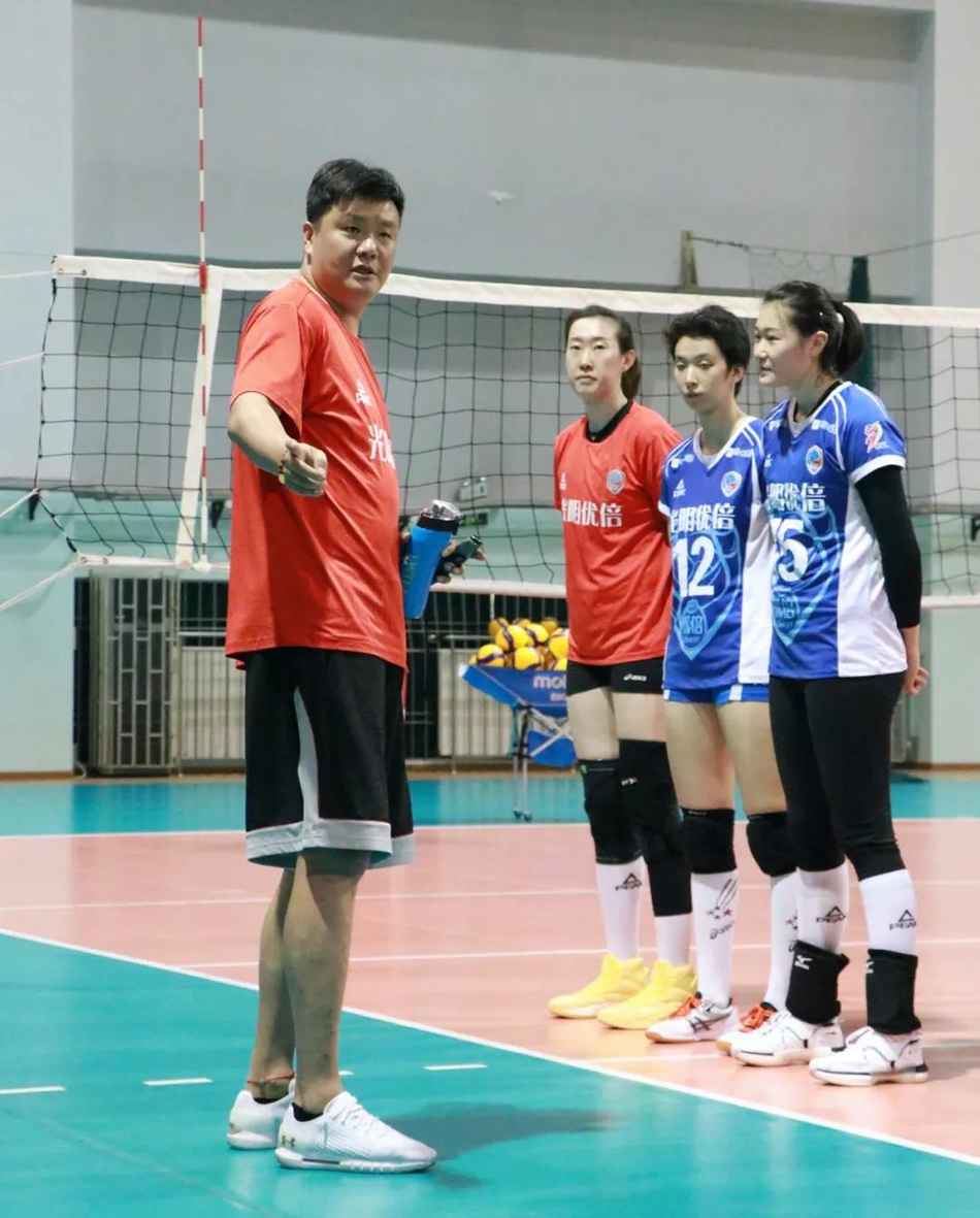 上海女排封闭集训有条不紊