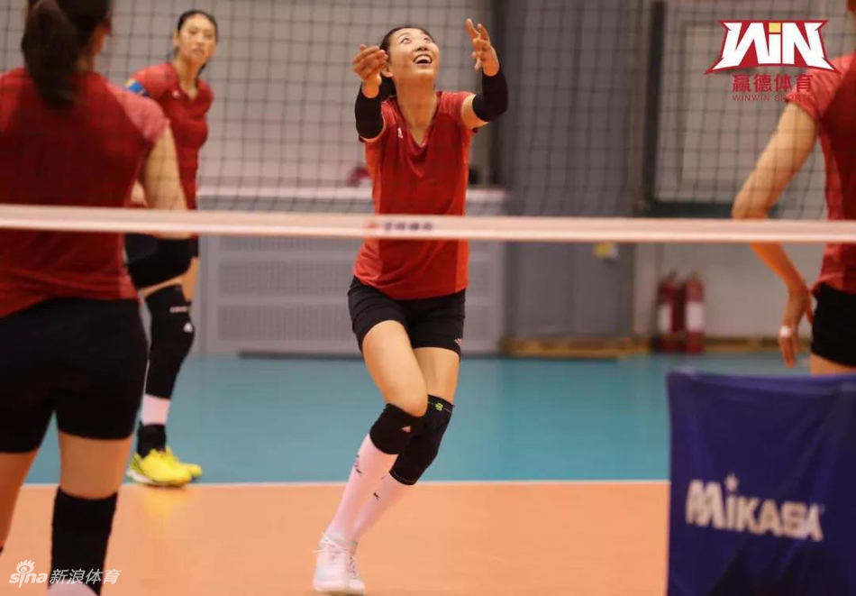 “朱袁张”聚集中国女排开练