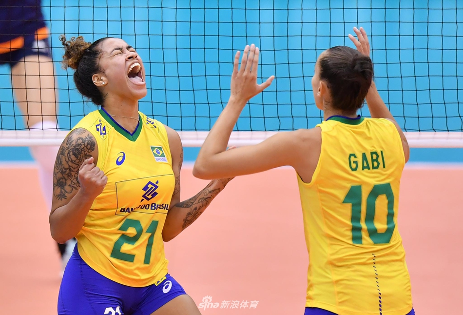 世界杯荷兰女排3-0完胜巴西