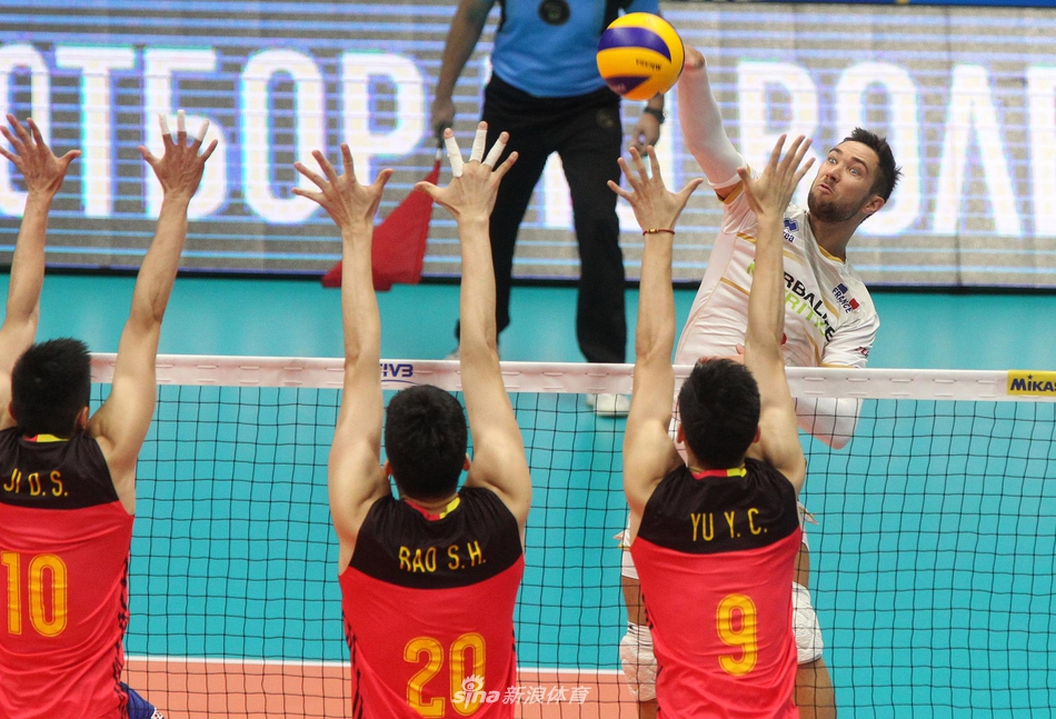 男排世锦赛中国队0-3不敌法国