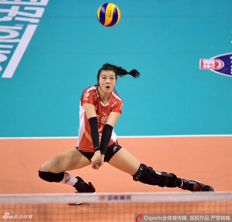 女排半决赛第三场江苏3-0天津