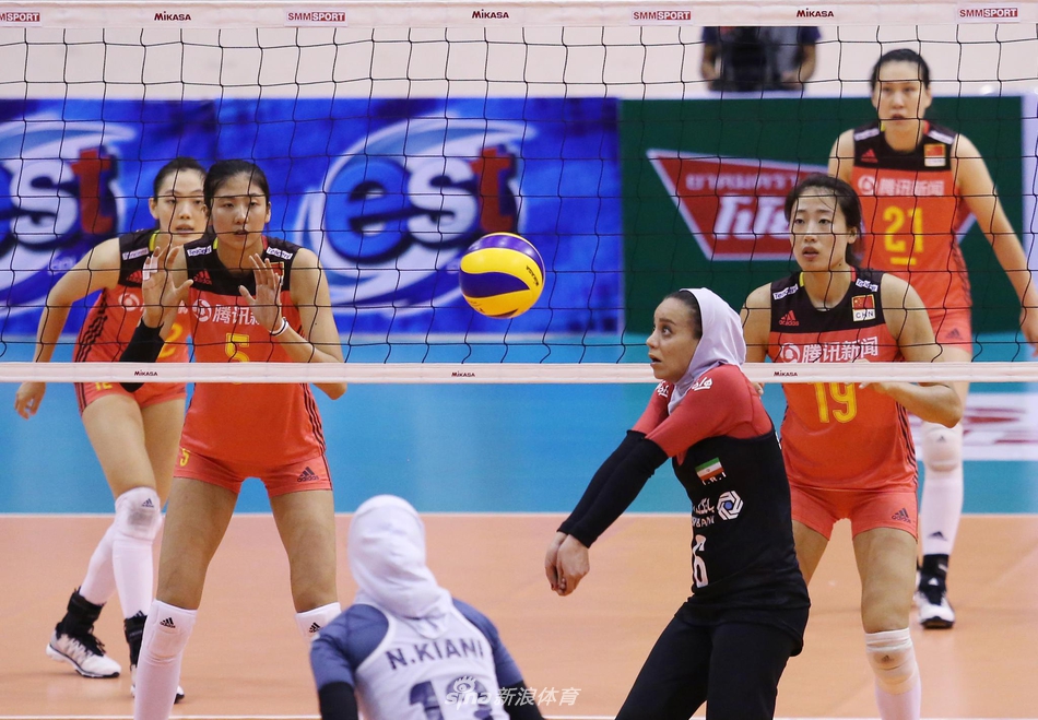 亚洲杯中国女排横扫伊朗进四强