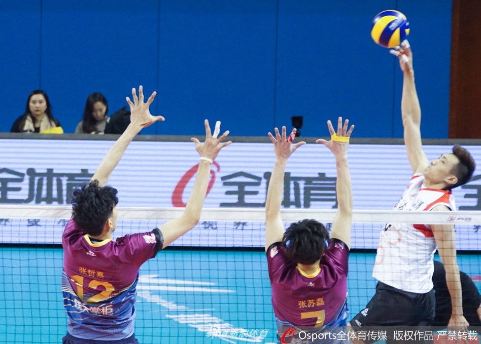 男排八强战上海男排3-1山东男排