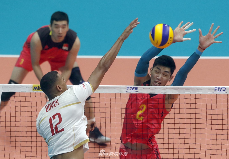 男排世锦赛中国队0-3不敌法国