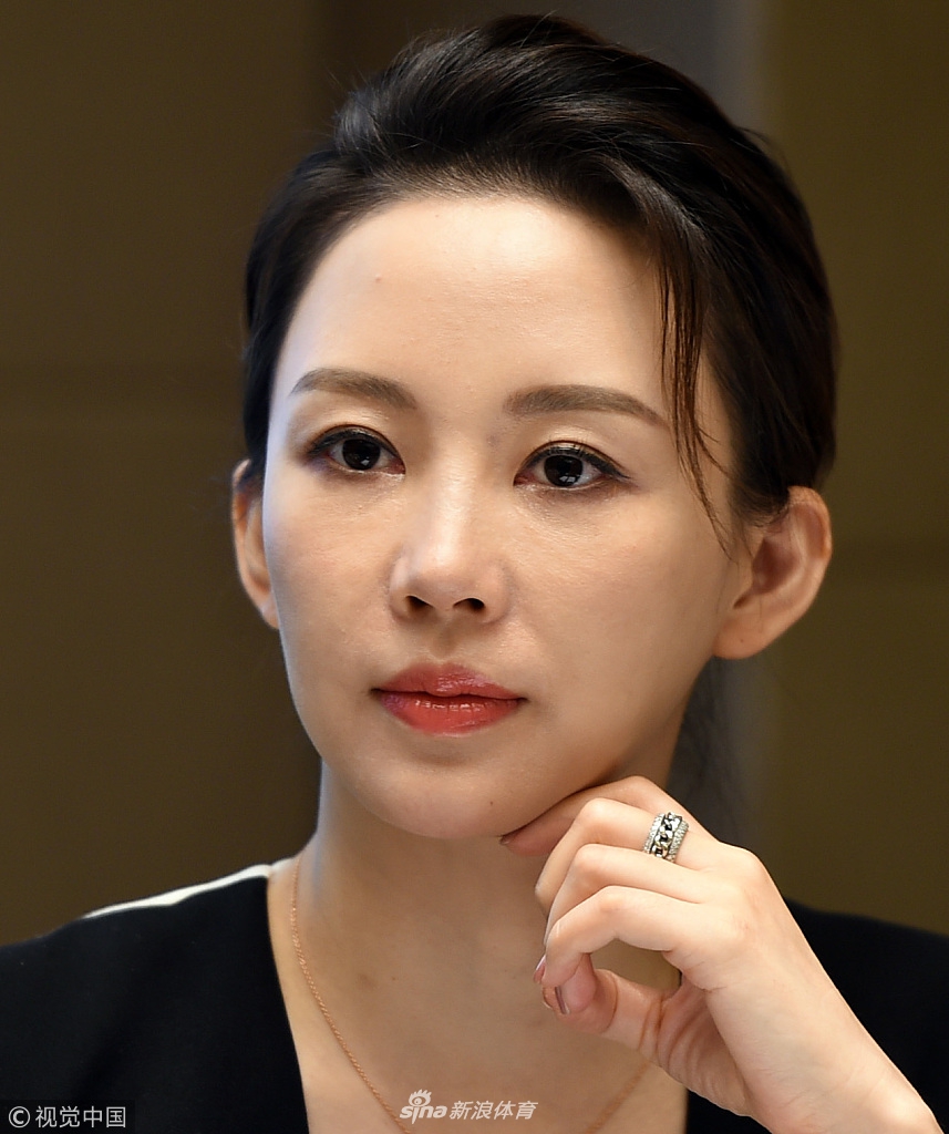 颜值在线！潘晓婷出席中国九球公开赛