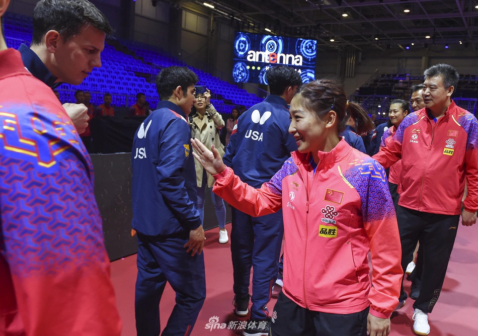 世乒赛中美乒乓球队赛前合练