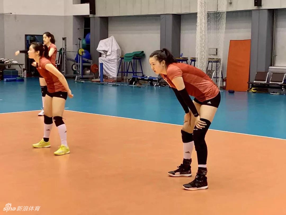 “朱袁张”聚集中国女排开练