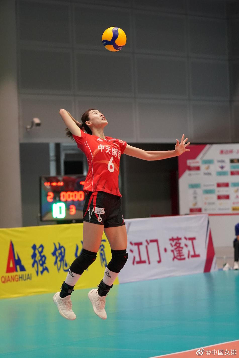 全锦赛江苏女排3-0云南迎开门红
