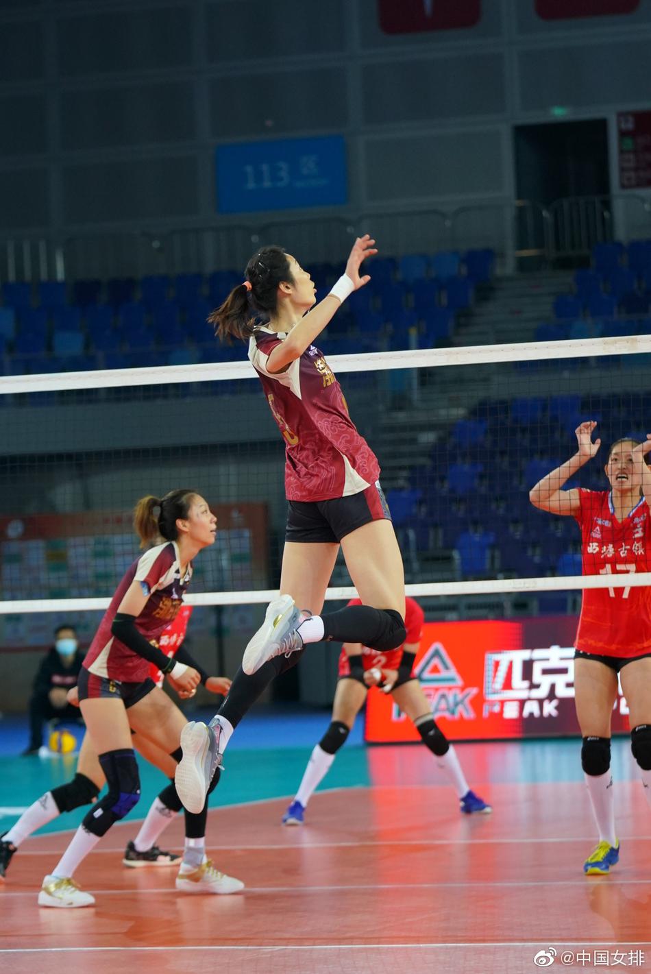 排超天津女排3：0浙江女排