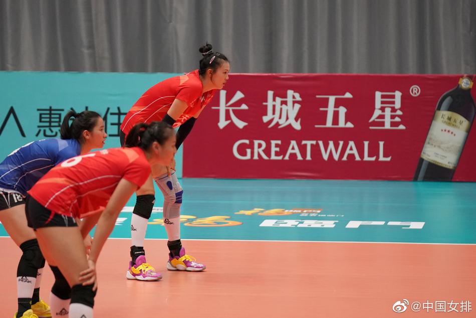 全锦赛江苏女排3-0云南迎开门红