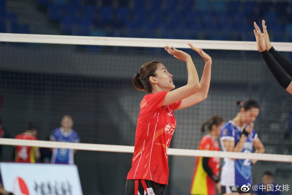 全锦赛江苏女排3-1力克宿敌上海