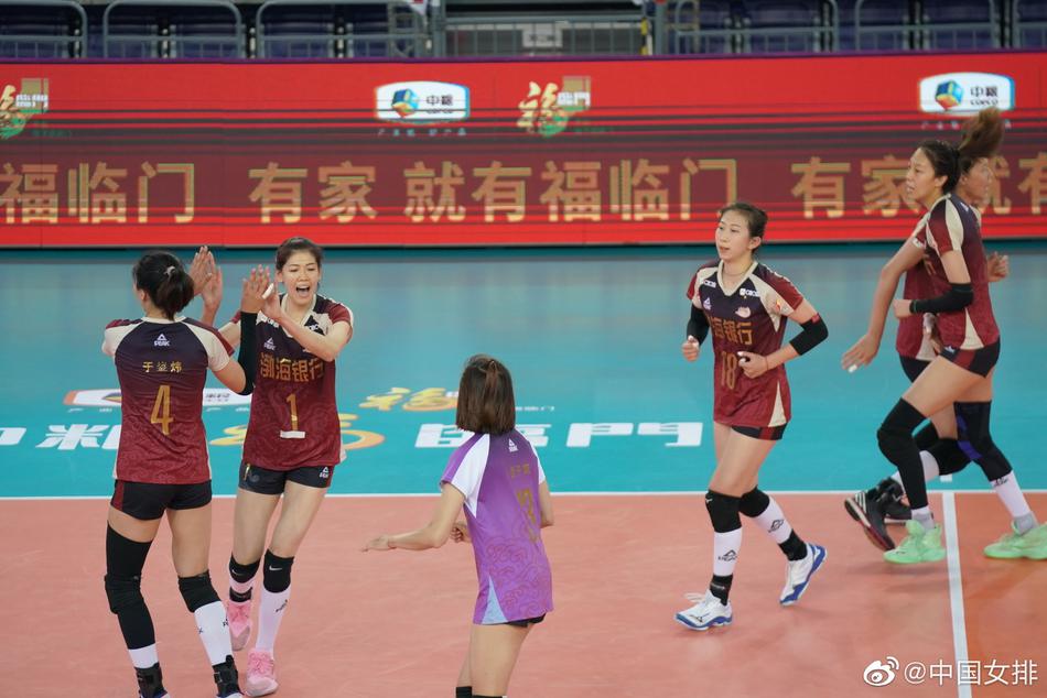 全锦赛焦点战天津女排2-3江苏