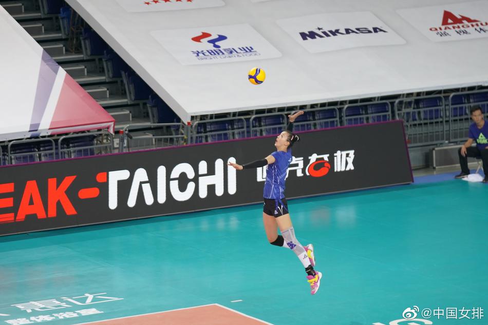 全锦赛焦点战天津女排2-3江苏