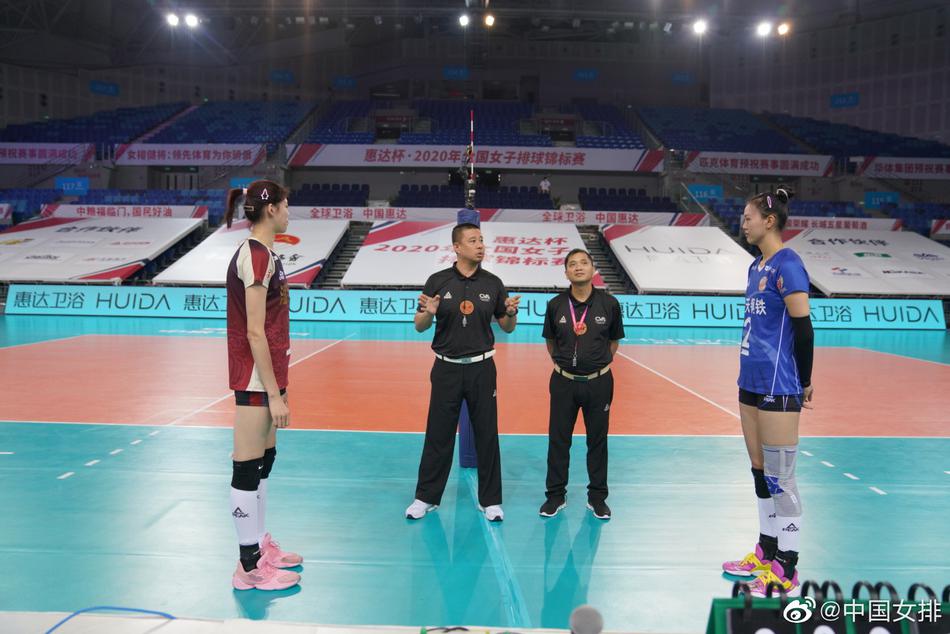 全锦赛焦点战天津女排2-3江苏