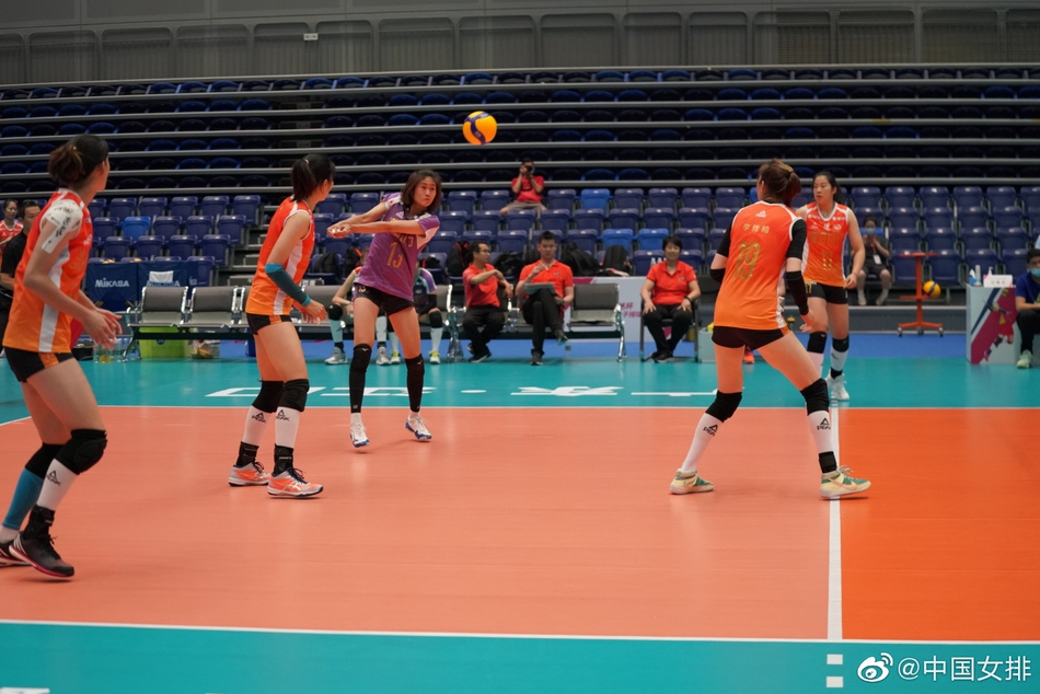 全锦赛天津女排3-0战胜云南