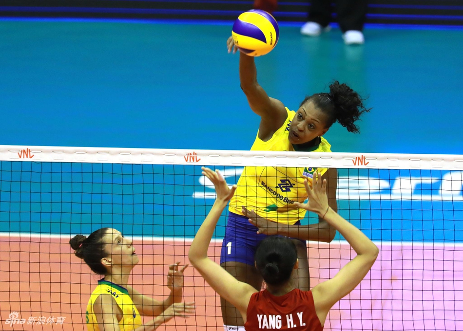 2019世界女排联赛中国0-3巴西