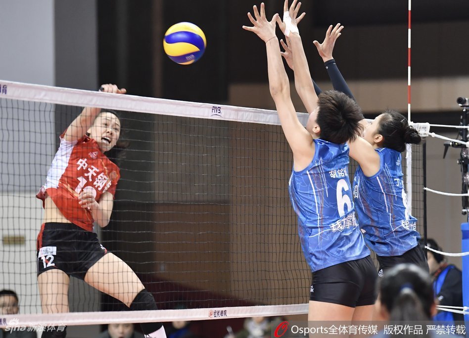 排超江苏女排3-0辽宁女排进四强