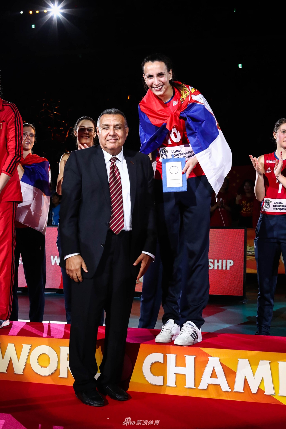 2018年女排世锦赛最佳阵容颁奖