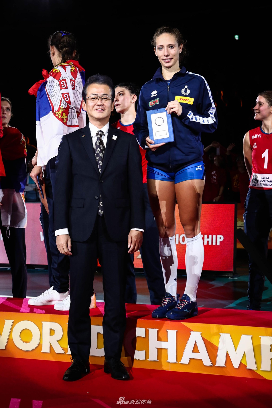 2018年女排世锦赛最佳阵容颁奖