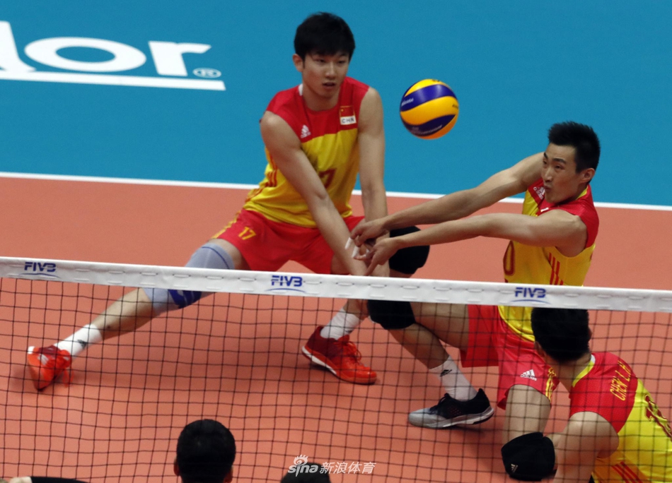 世锦赛中国男排1-3加拿大