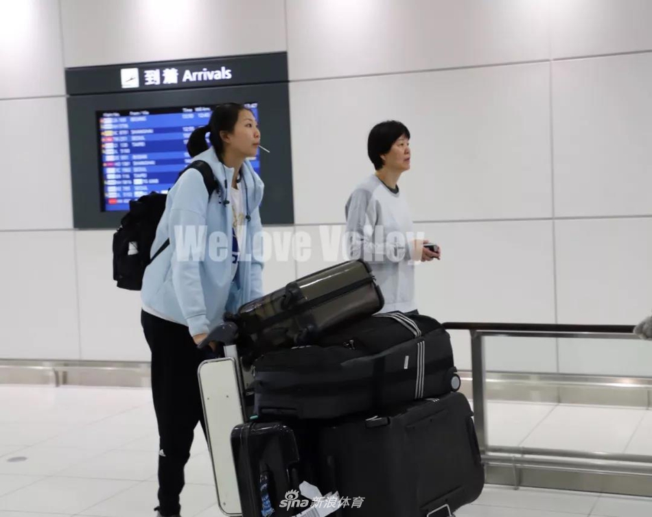中国女排抵达日本火速开练