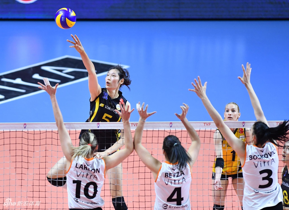 新华社聚焦朱婷率瓦基弗冲冠