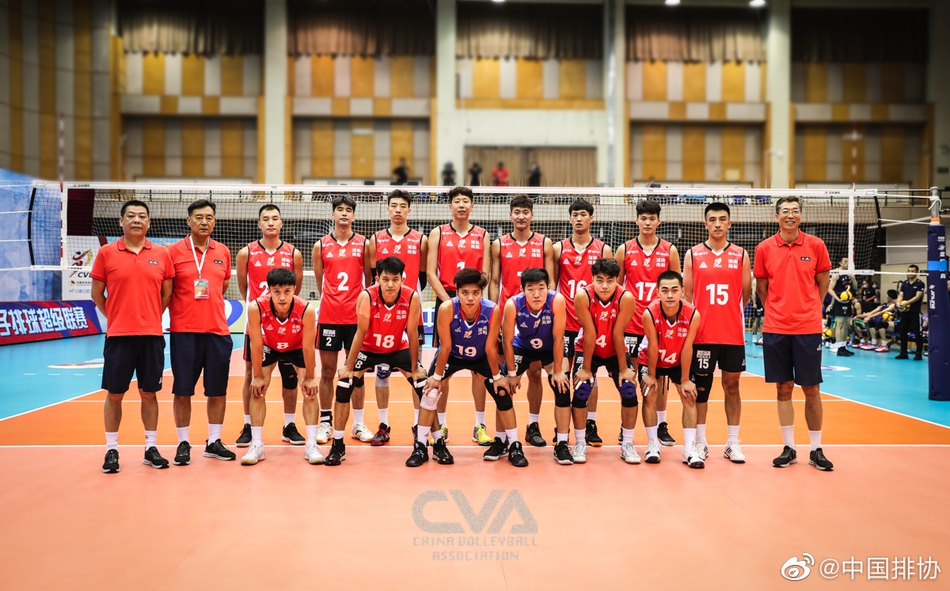 男排联赛上海3-1胜老牌劲旅河南