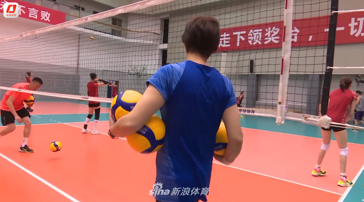 中国女排北京封闭集训