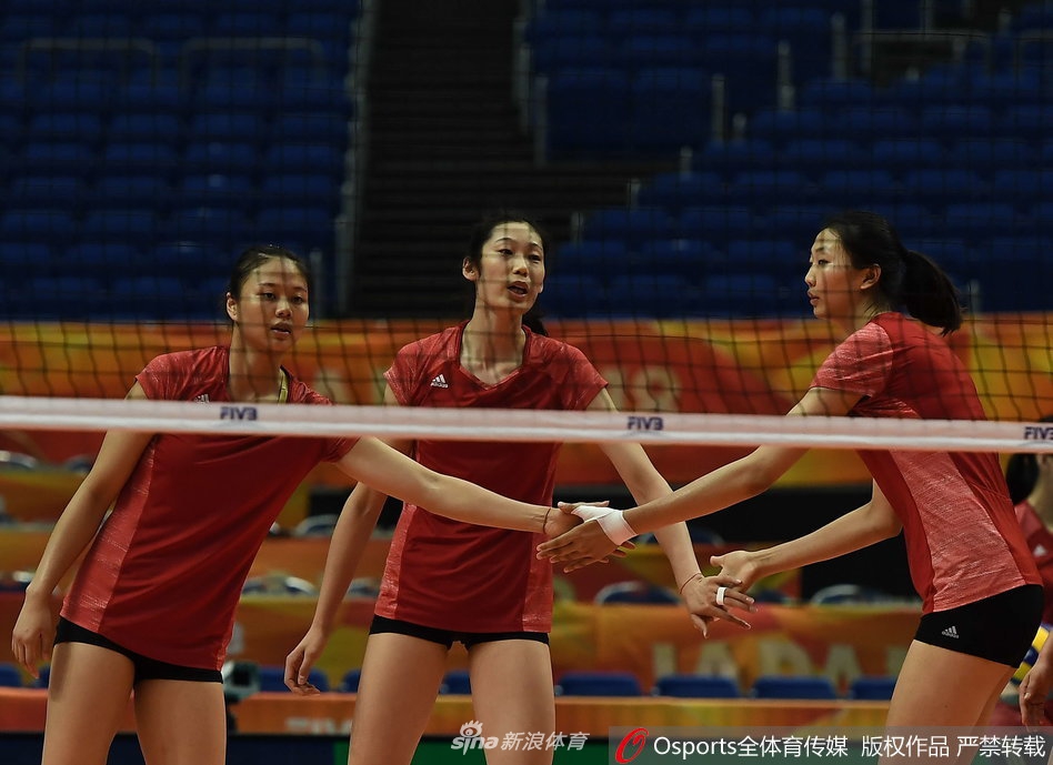女排世锦赛半决赛中国队适应场地