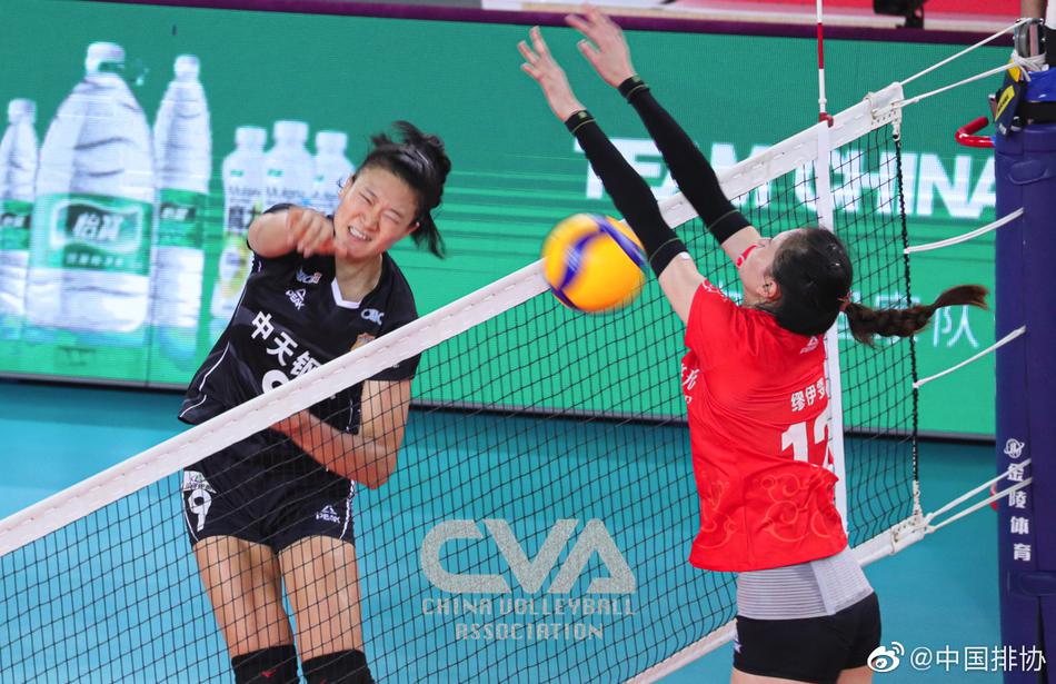 排超江苏女排3-0横扫四川女排