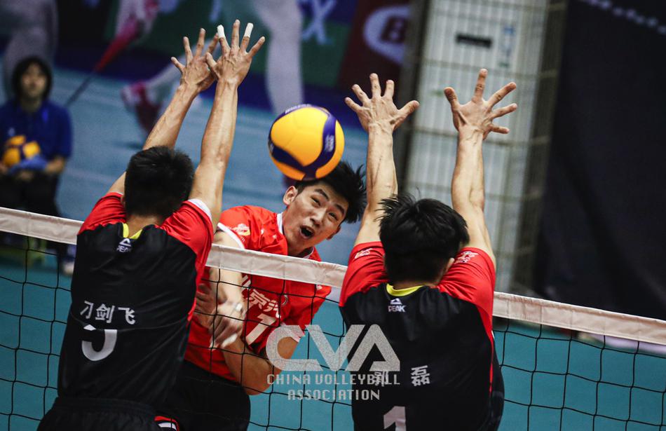 全锦赛北京男排3-2战胜山东