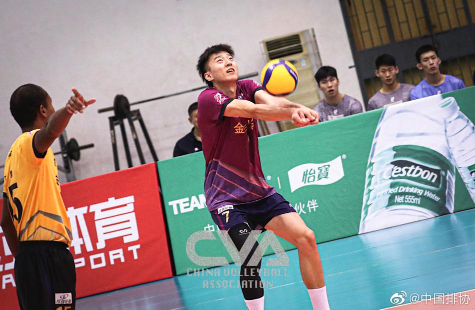 全锦赛上海男排小组第二晋级八强