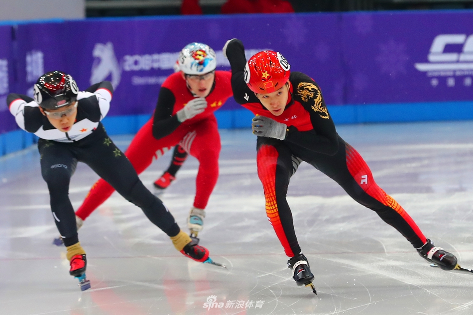中国杯短道速滑精英赛精彩瞬间