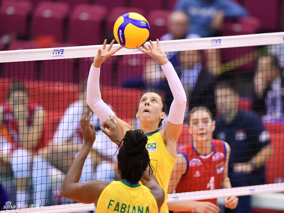 世界杯巴西女排3-2塞尔维亚