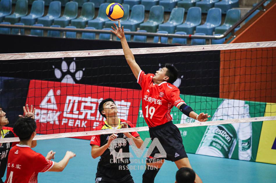 全锦赛北京男排3-2战胜山东