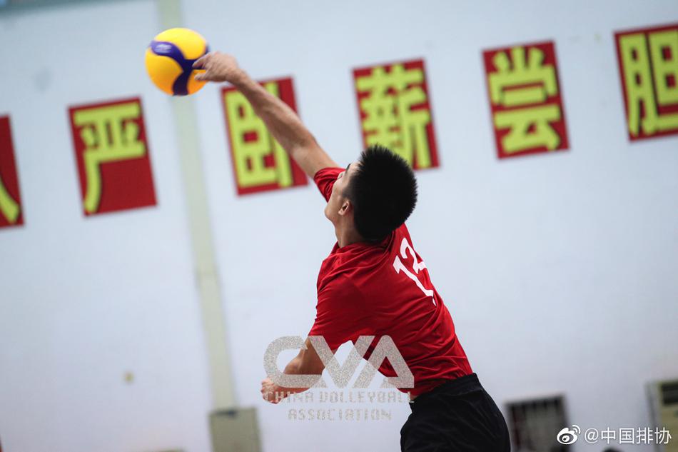 全锦赛上海男排小组第二晋级八强