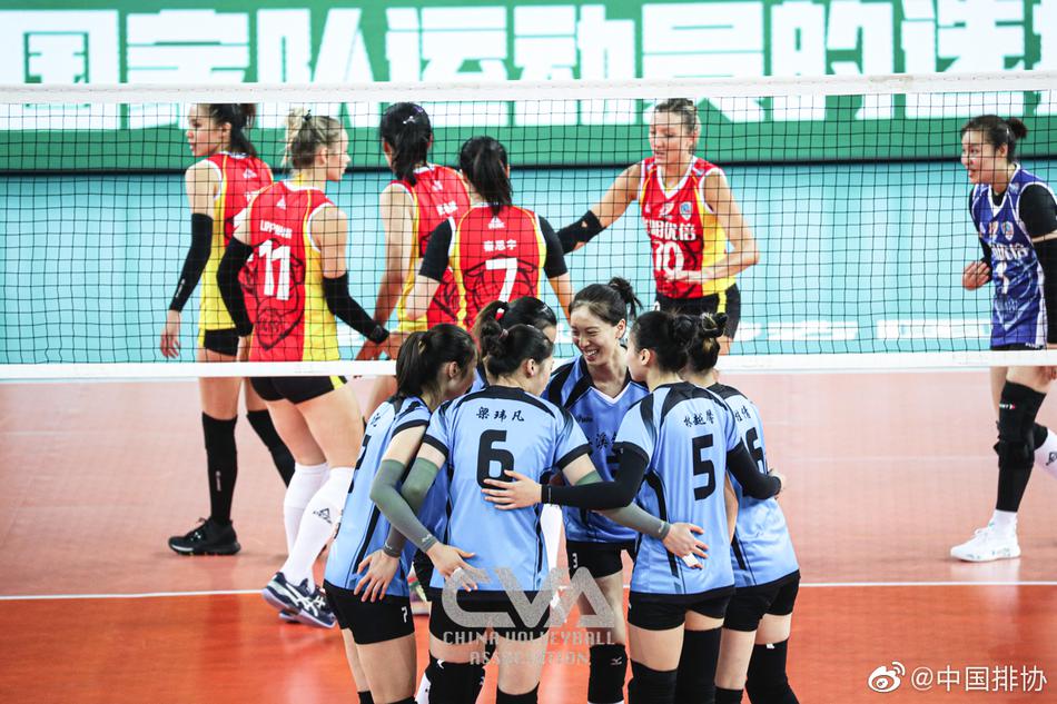 排超上海女排3-0福建女排