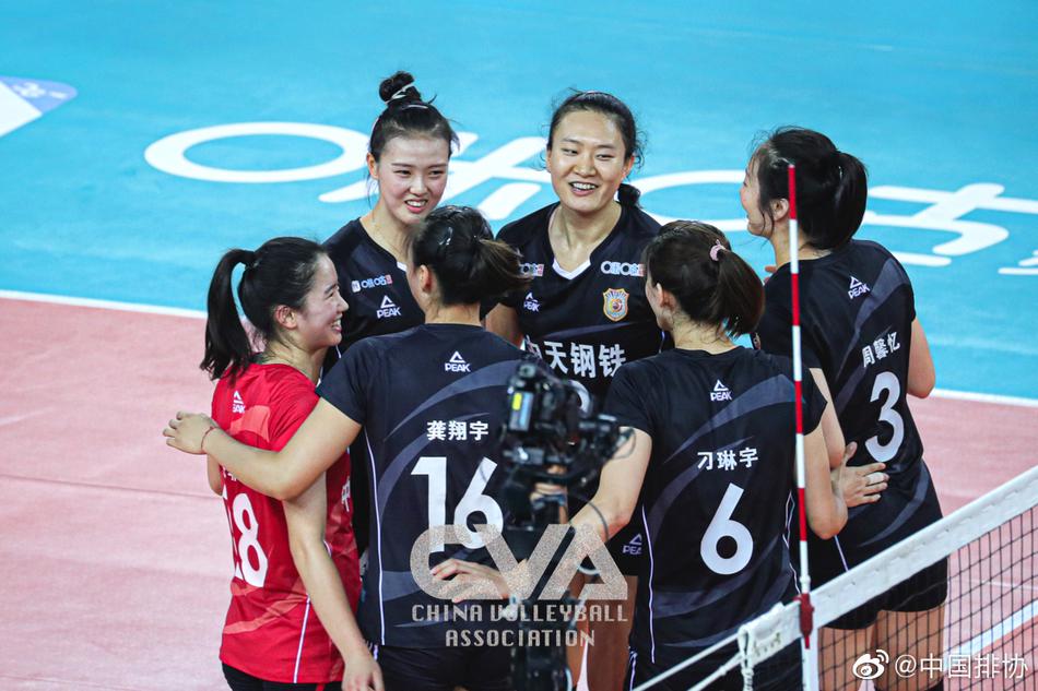 排超江苏女排3-0横扫四川女排