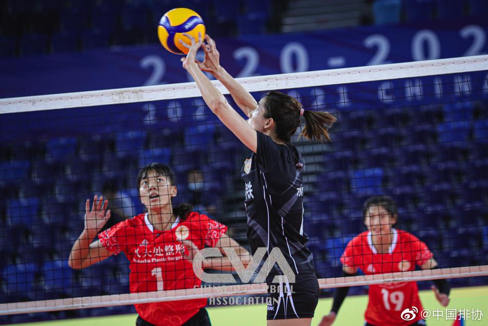 排超江苏女排3-0横扫四川女排