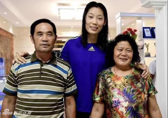 母亲节|再高挑的身材 在你身边永远是孩子