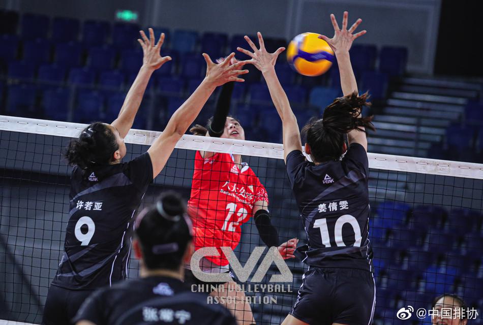排超江苏女排3-0横扫四川女排