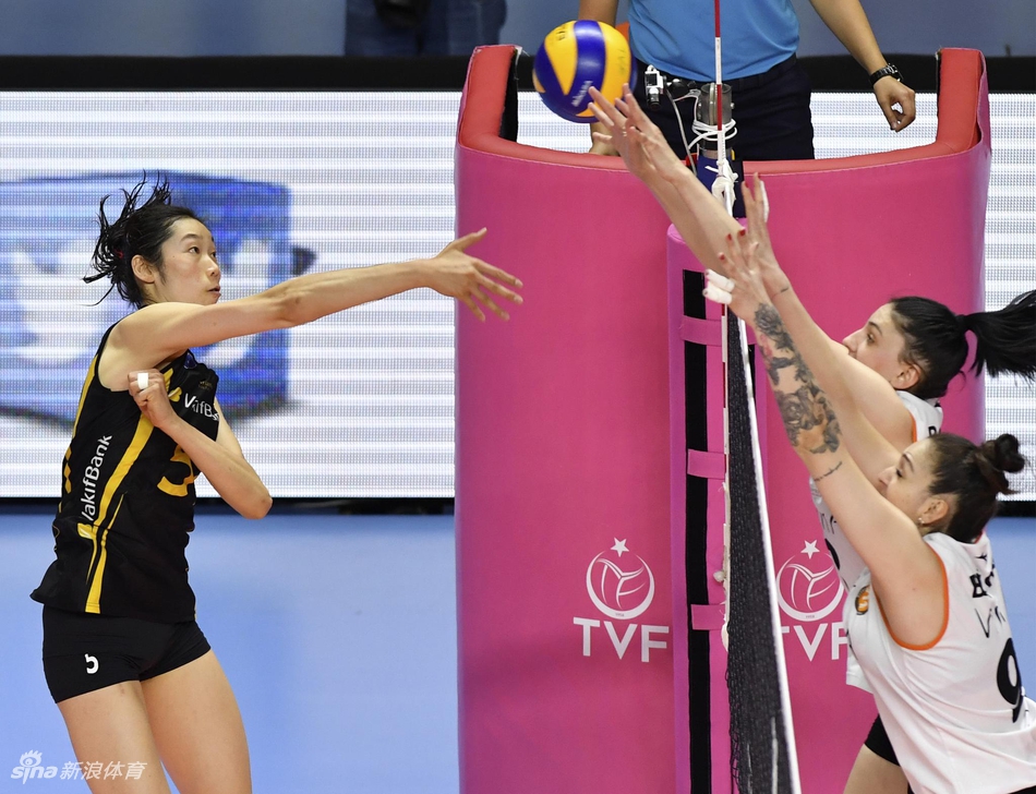 新华社聚焦朱婷率瓦基弗冲冠