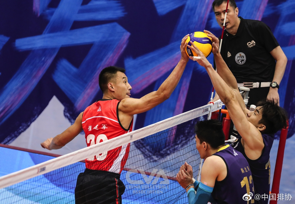 男排联赛上海3-1胜老牌劲旅河南