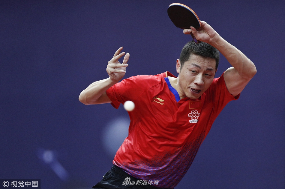 世乒赛直通赛许昕3-0周恺