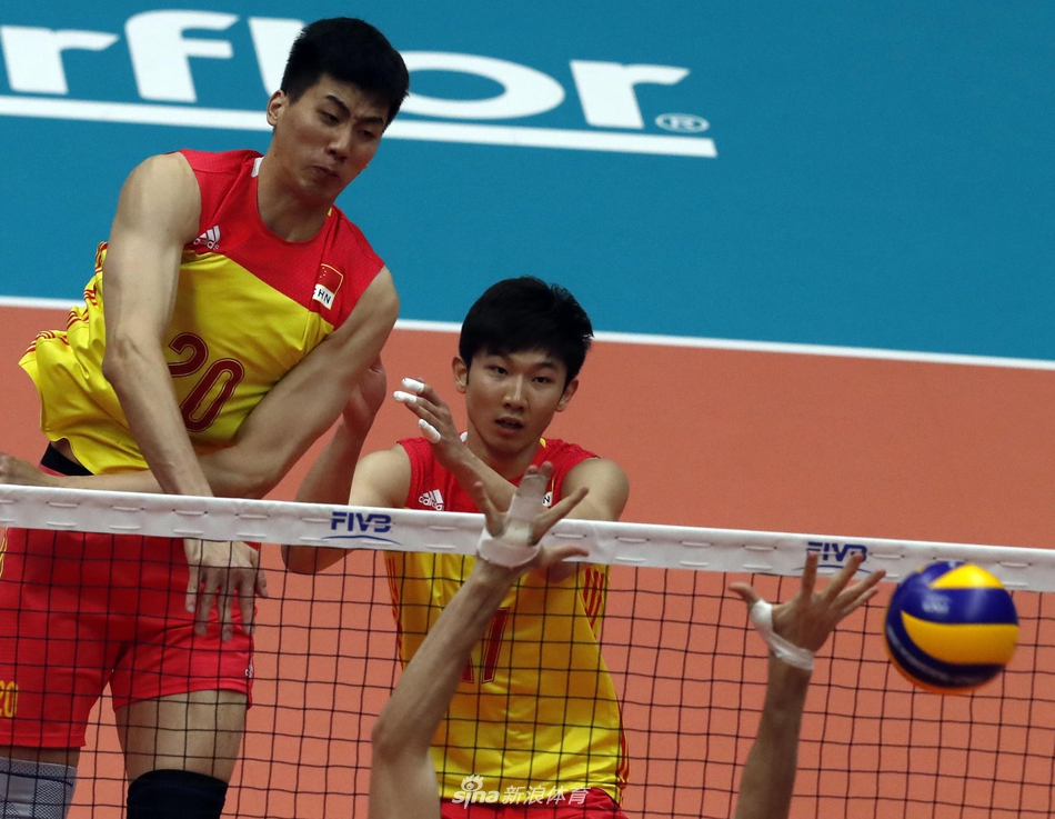 世锦赛中国男排1-3加拿大