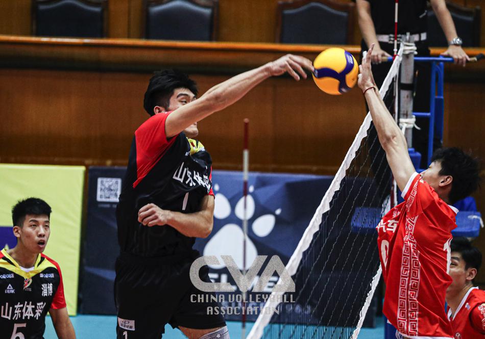 全锦赛北京男排3-2战胜山东