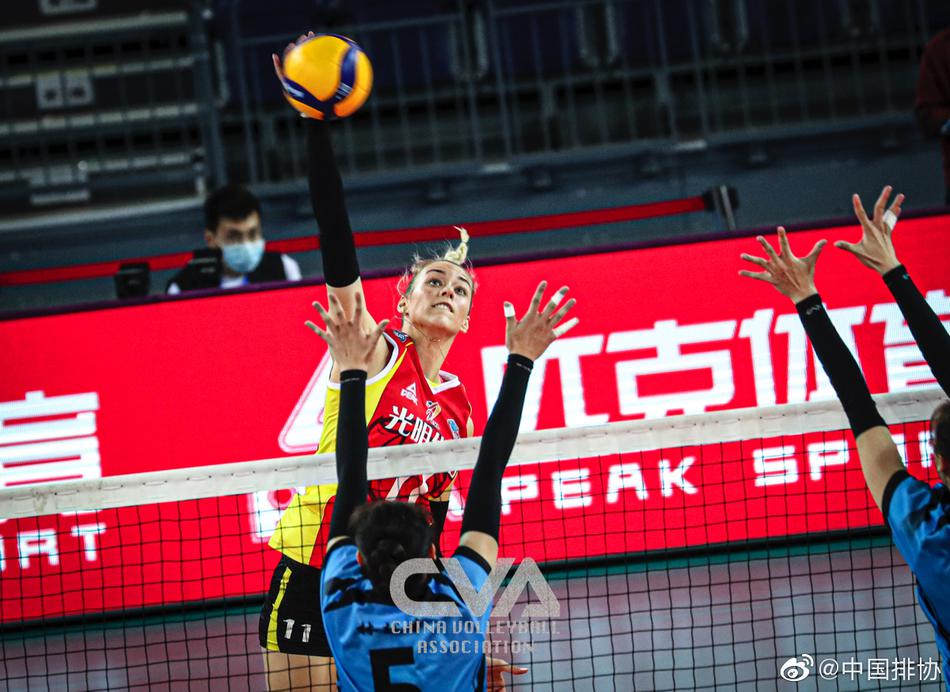 排超上海女排3-0福建女排